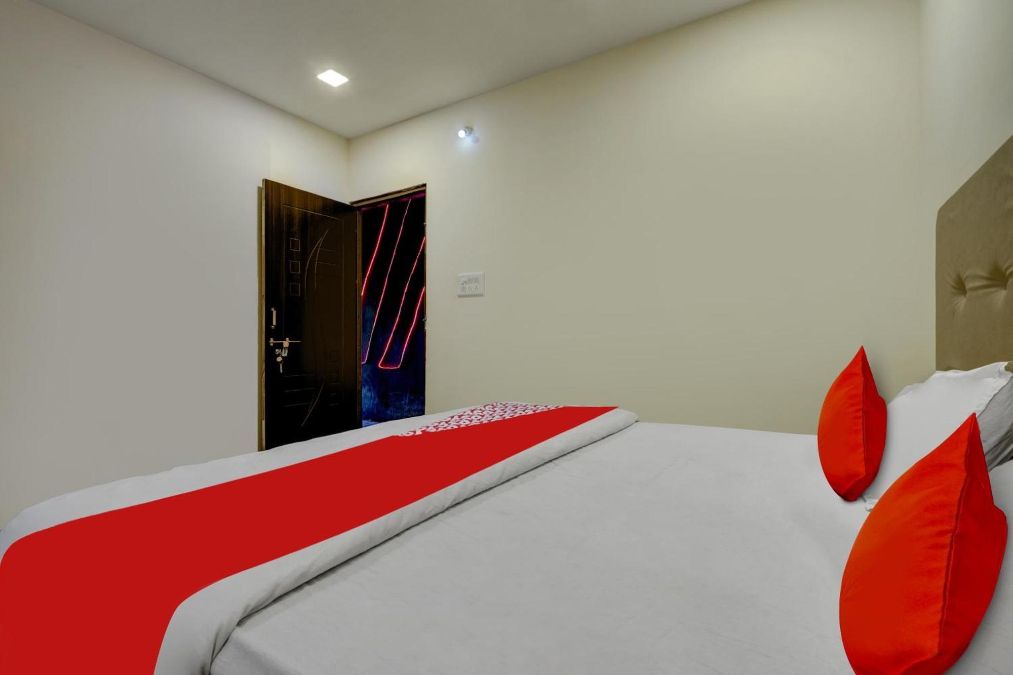 Oyo Flagship The Chirag Resort Bhandāra Exteriér fotografie